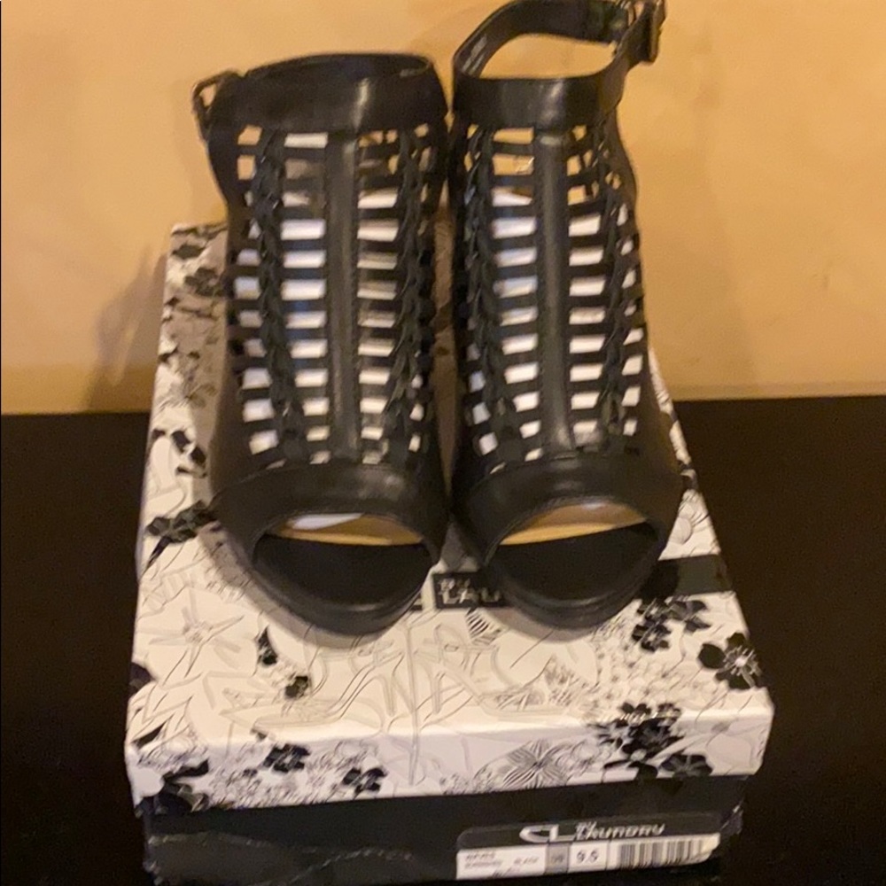 Chinese Laundry Waves Heel Sandals